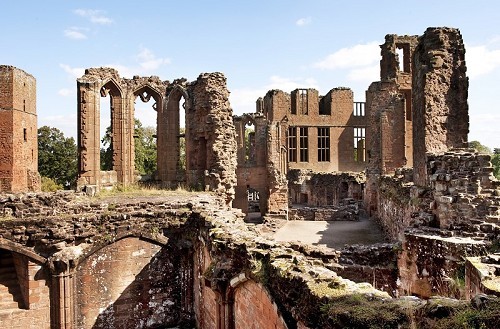 Kenilworth Castle and Elizabethan Garden - © English Heritage Photo Library 