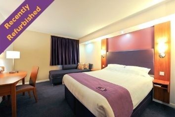 Premier Inn Cardiff (Roath) Hotel
