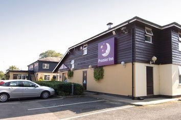 Premier Inn Cheltenham North West Hotel