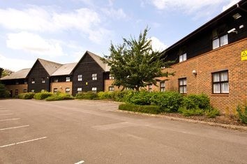 Premier Inn Farnborough West (Southwood) Hotel