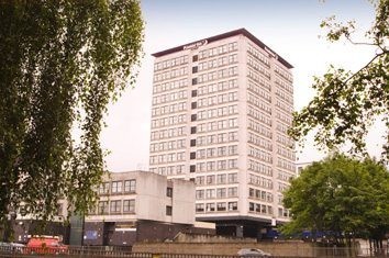 Premier Inn Glasgow City Centre (Charing Cross) Hotel