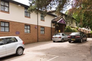 Premier Inn Kings Langley Hotel