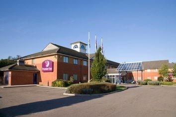 Premier Inn Luton South (M1, J9) Hotel