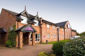 Premier Inn Manchester (Sale) Hotel