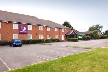 Premier Inn Swindon North Hotel