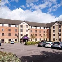 Premier Inn London Edgware Hotel