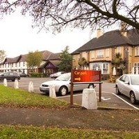 Premier Inn Oldham (Broadway) Hotel