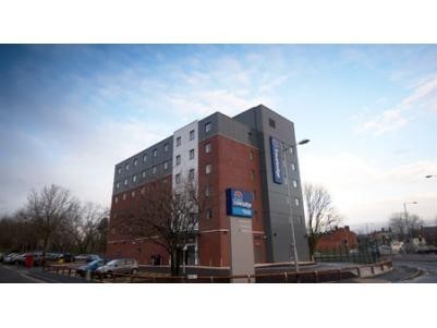 Travelodge Bolton Central River Street Hotel