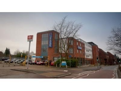 Travelodge Camberley Central Hotel