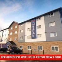 Travelodge Huddersfield Hotel