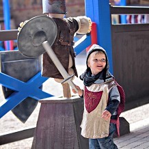 Alnwick Castle - &copy; Sean Elliott
