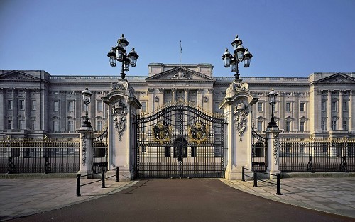 Buckingham Palace - © Royal Collection Trust/Her Majesty Queen Elizabeth II 2013, Photograph by Andrew Holt