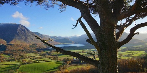 Lake District National Park - Loweswater - © Shaun Donockley