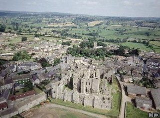 Middleham Castle