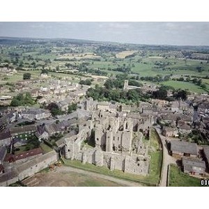 Middleham Castle