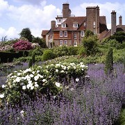 Standen - © Rupert Truman