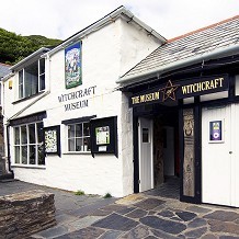 The Museum of Witchcraft >Images by John Hooper Hoopix / MoW<