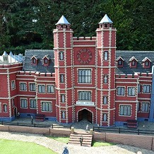 Bekonscot Model Village & Railway - Student college model construction. by Londoner03