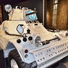 IWM London - United Nations armoured vehicle. by Londoner03