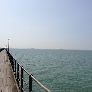 Southend Pier by mandikings